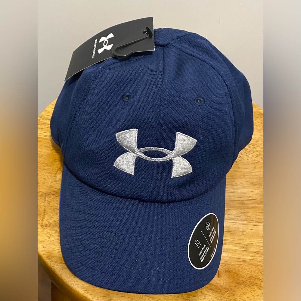 New Under Armour Quick Dry fit cap adjustable